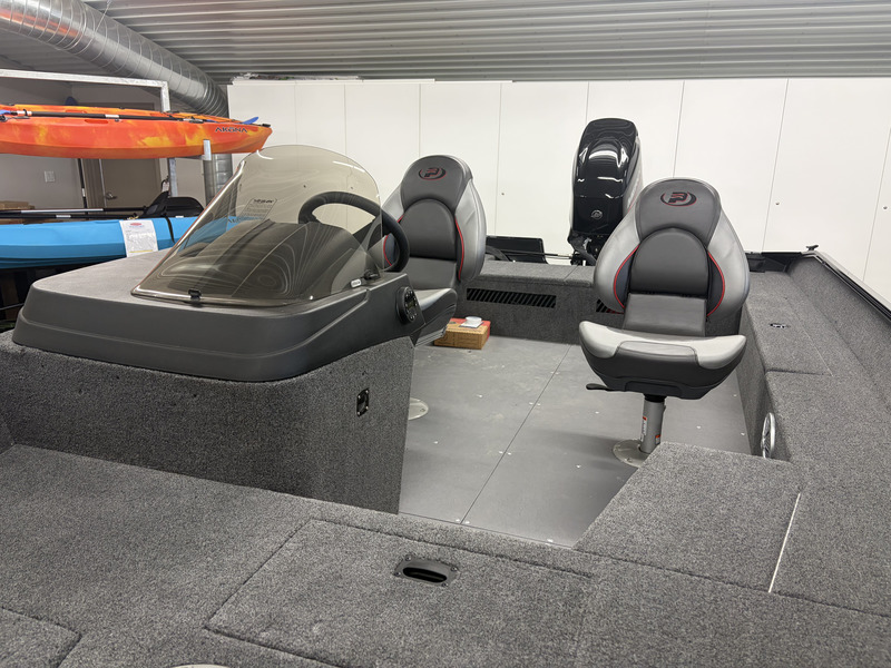 Princecraft Boats  2024 Princecraft Holiday Max 162 SC Black Mercury 60HP ELPT CT EFI S Stroke Photo